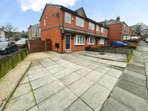 Driveway- click for photo gallery